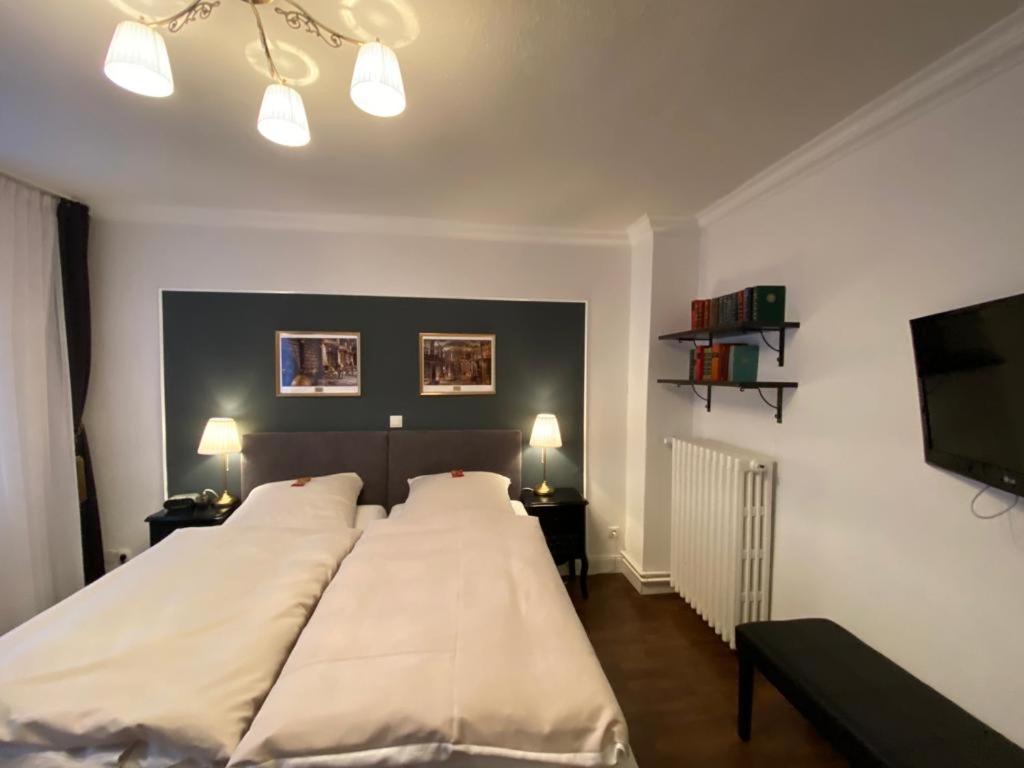 Hotel Niedersachsen Quakenbrück エクステリア 写真